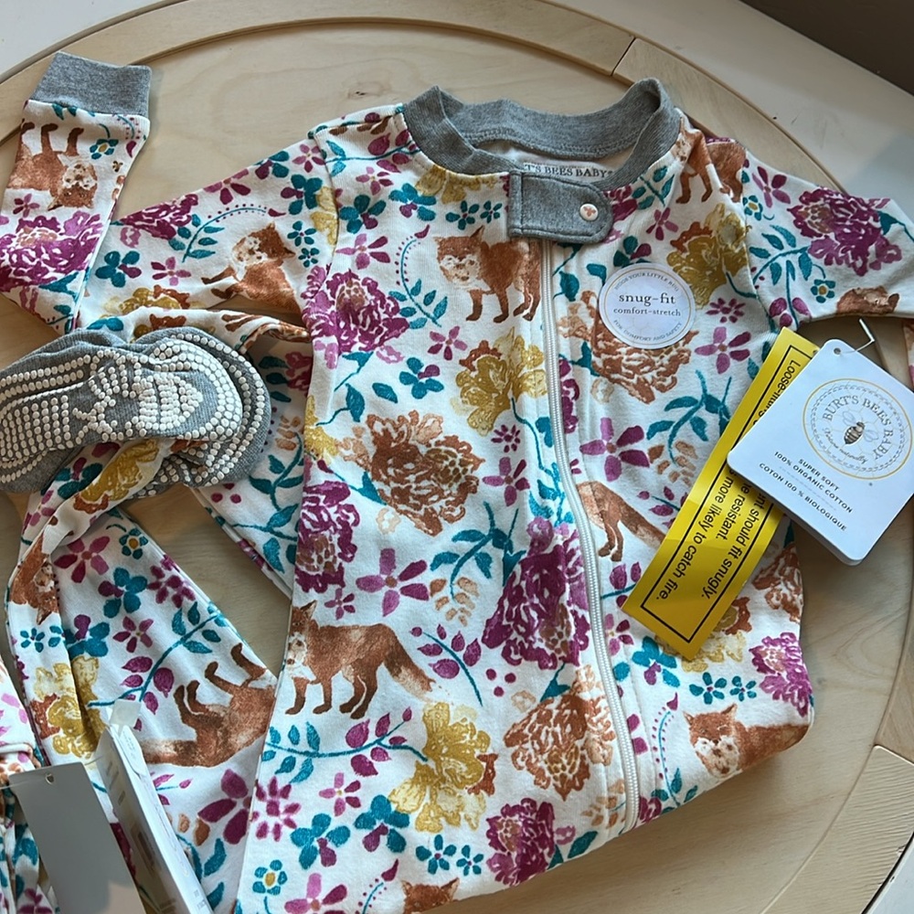Burt’s Bees Baby + Burt’s Bees Kids Fox Floral pajamas - Picture 4 of 5